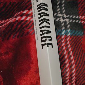 IL MAKIAGE  "BLACK CARD" LIFT, CURL & LENGTHEN MASCARA